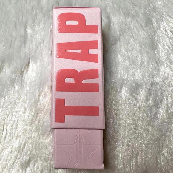 NIB Jeffree Star Hot Commodity Velvet Trap Lipstick Full Size 4g - Picture 7 of 11